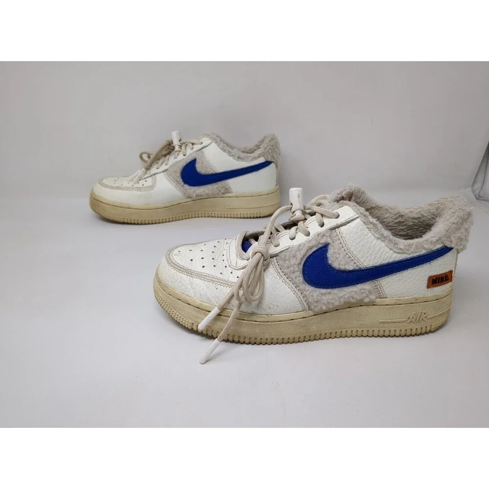 Nike Air Force 1 07 Sherpa Fleece‎ Women's Size 6 DO6680-100